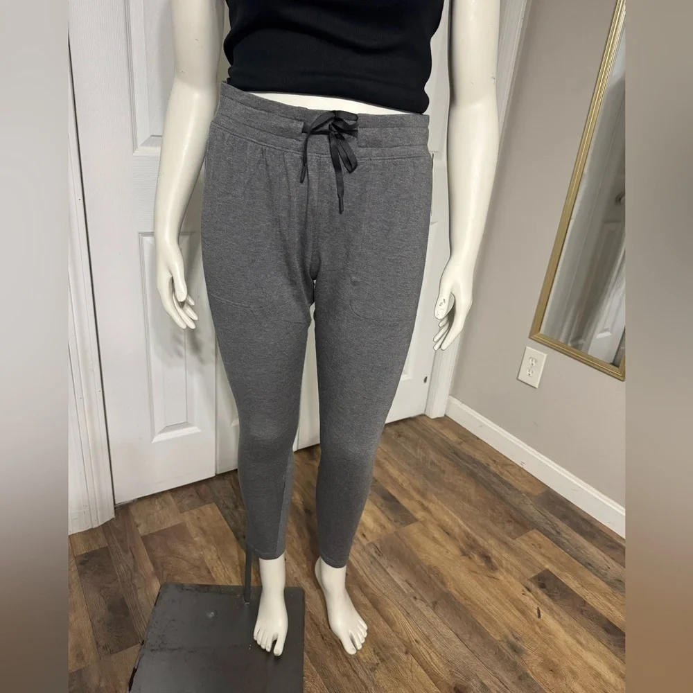 All in Motion Gray Relaxed Fit Athletic Joggers Size L NWT - Picture 2 of 16